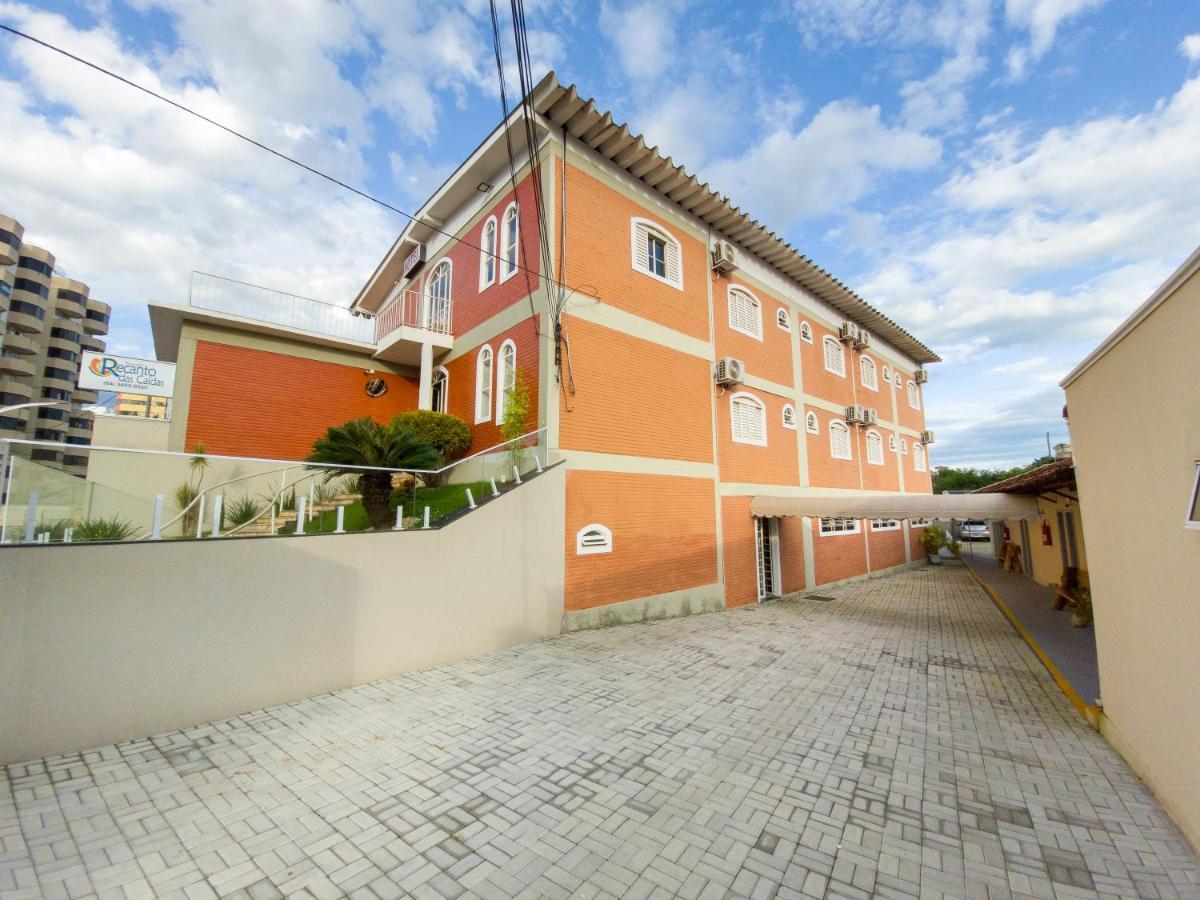 Pousada Recanto Das Caldas Caldas Novas Exterior photo